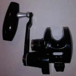 Accurate Valiant Slow Pitch Jigging Reels -Fishing Shop SlowPitchBlack